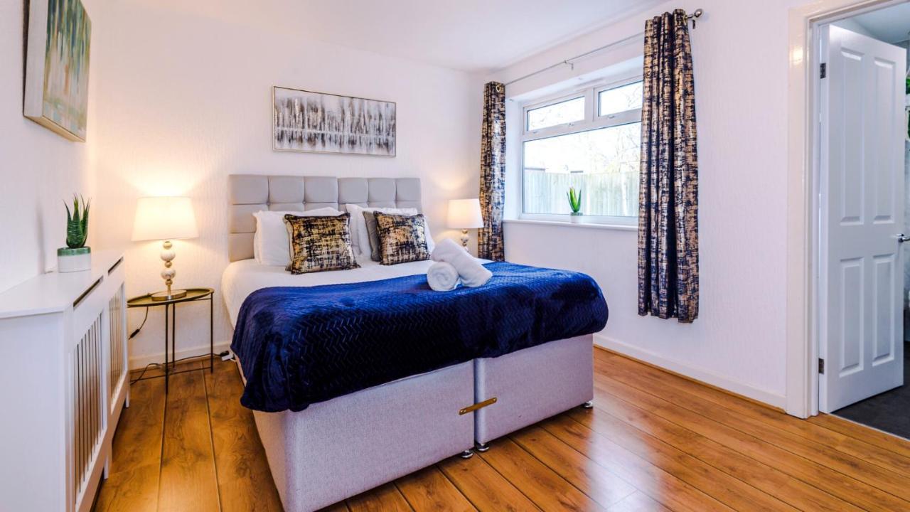 Newhall Road - 4 Bedroom Chester Home - Parking Wervin Dış mekan fotoğraf