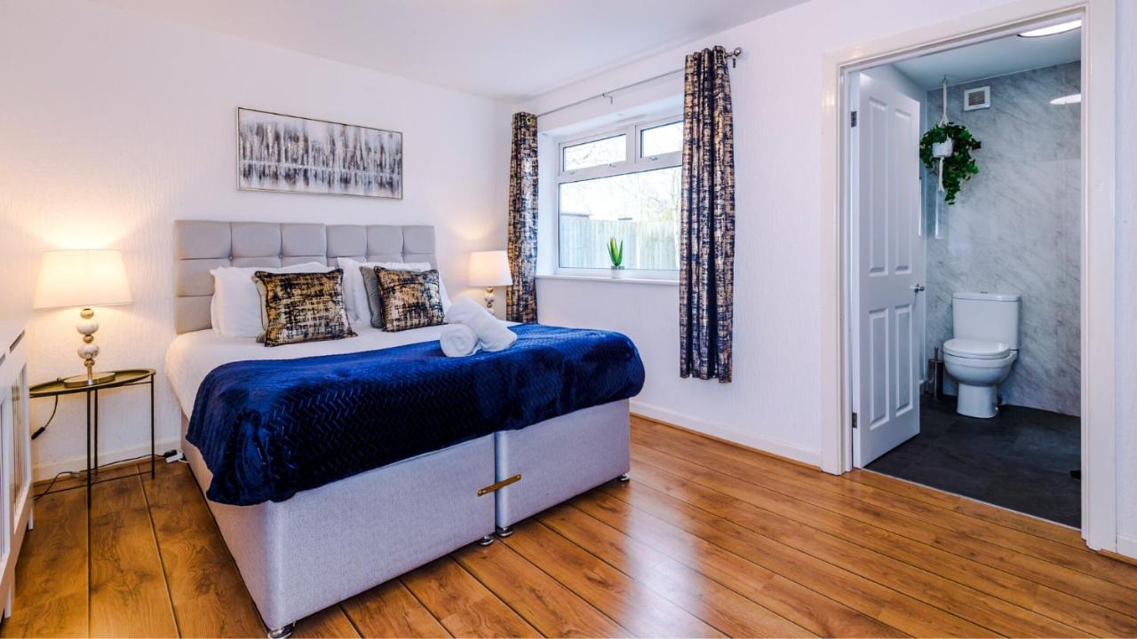 Newhall Road - 4 Bedroom Chester Home - Parking Wervin Dış mekan fotoğraf